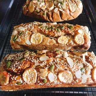 Bánh mì chuối kỉu Mỹ