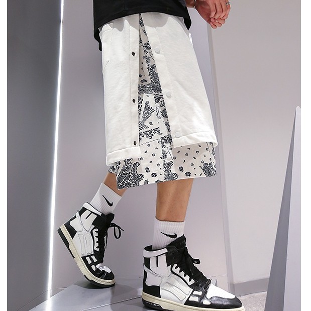 Thời trang Phong cách Hip Hop Đàn ông Đường phố Quần short giả hai nút màu đen và trắng