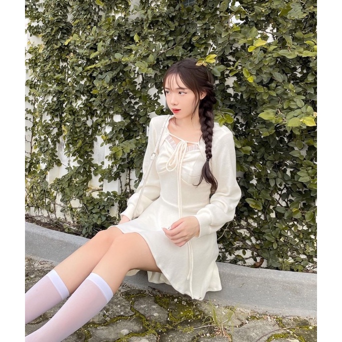 SET ĐẦM TRẮNG NHÍU GẮN NÚT + ÁO KHOÁC CROPTOP TRẮNG