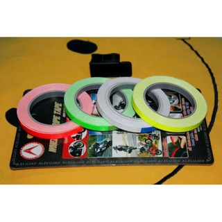 Viền vành xe máy phản quang