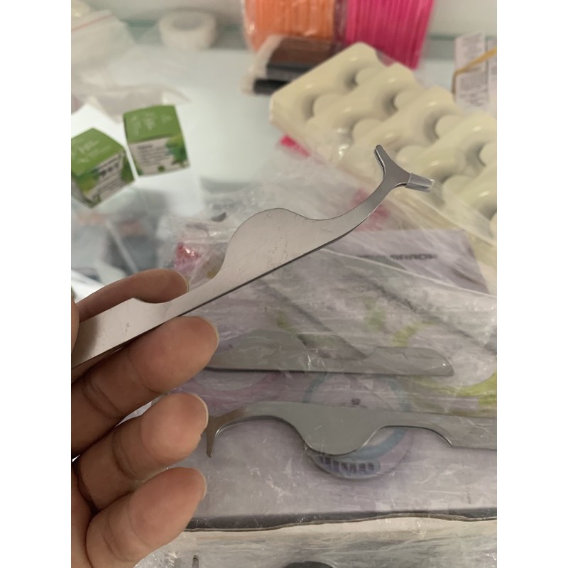 dụng cụ gắng mi Makeup