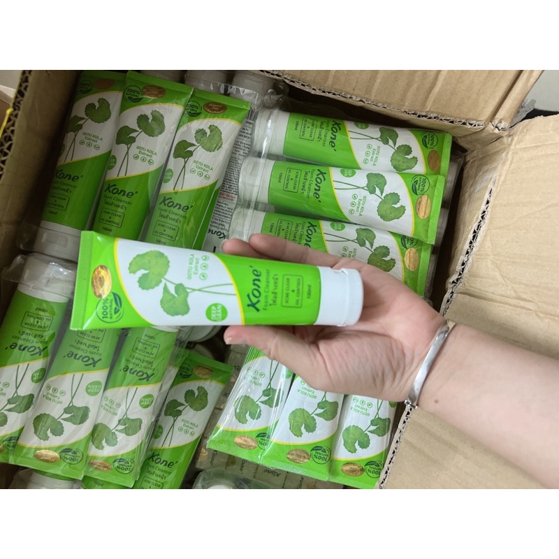 Sữa rửa mặt Kone Chiết Xuất Rau Má Thiên Nhiên Dịu nhẹ
