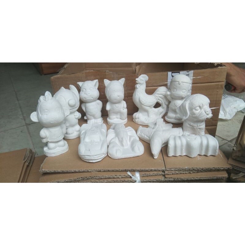 Set 10 tô tượng Bát Tràng kèm màu và bút vẽ cho bé