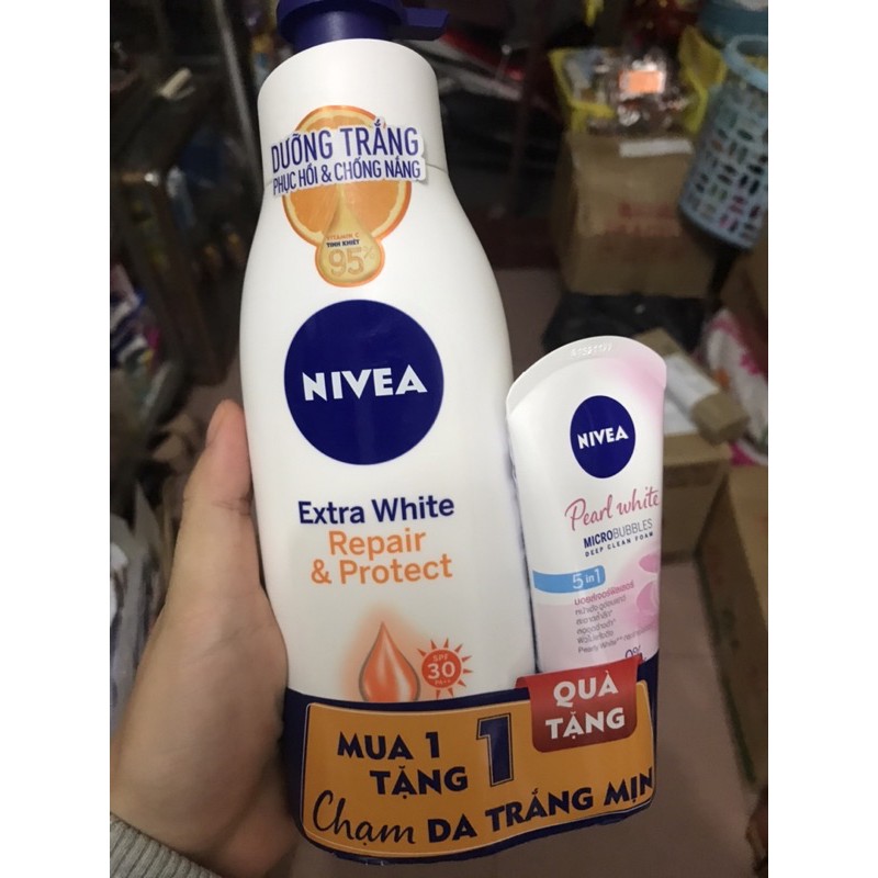 TẶNG SỮA RỬA MẶT KHI MUA SỮA DƯỠNG THỂ NGÀY / ĐÊM NIVEA 400ml