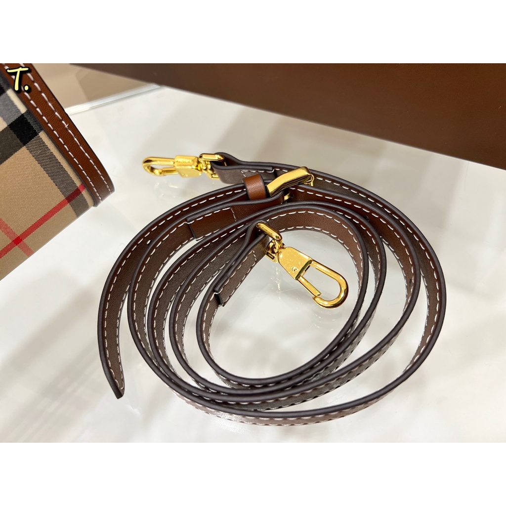 Túi Đeo Chéo Burberry Phong Cách Thể Thao Sang Trọng Thời Trang Cho Nam Nữ