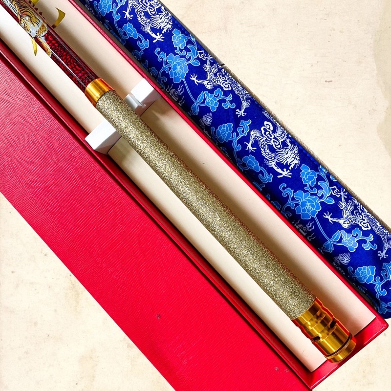 cần câu tay Ngoạ Hổ Tàng Long độ cứng 12H chuyên săn hàng