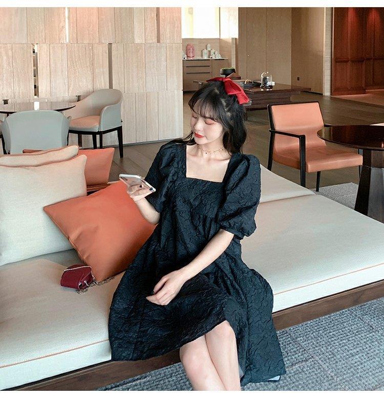 Đầm Cổ Vuông Dáng Rộng Thời Trang Xinh Xắn