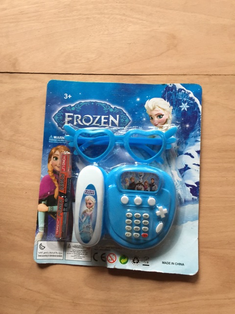 Vỉ điện thoại,mắt kính thiên thần cho bé