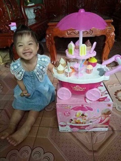 Xe đẩy bán kem