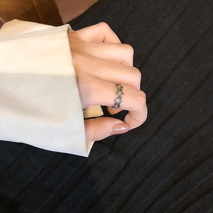 Nhẫn đeo ngón trỏ phong cách retro đơn giản