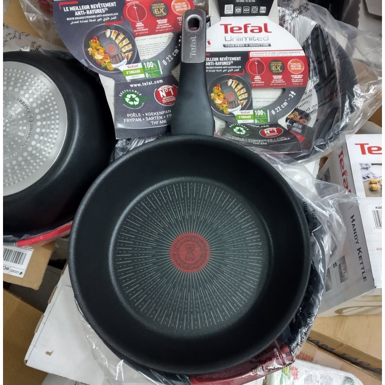 Tefal- Chảo Unlimited G2550302 size 22cm- xuất xứ Pháp tương thích với mọi loại bếp- Hàng chính hãng