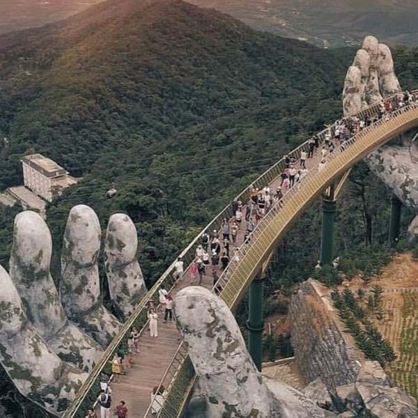 Cồn xịt sát khuẩn