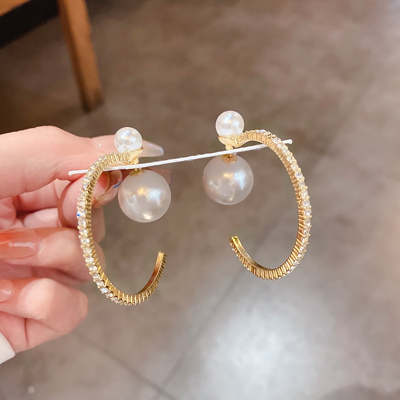 Đôi Khuyên Tai Vòng Đính Hạt Ngọc Trai Thiết Kế Mới 2022