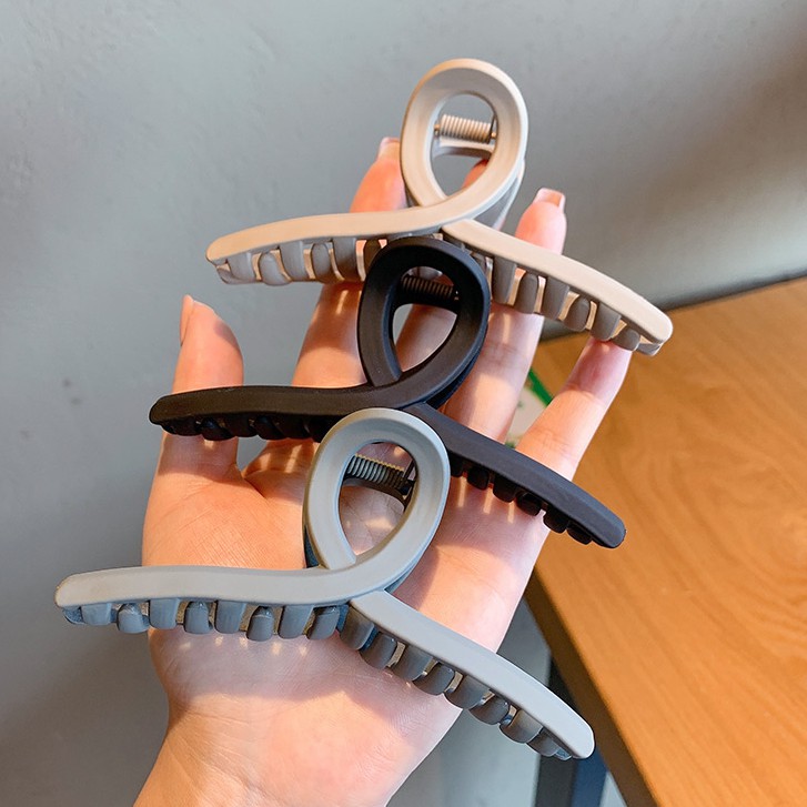 Kẹp tóc thời trang đơn giản dành cho nữ