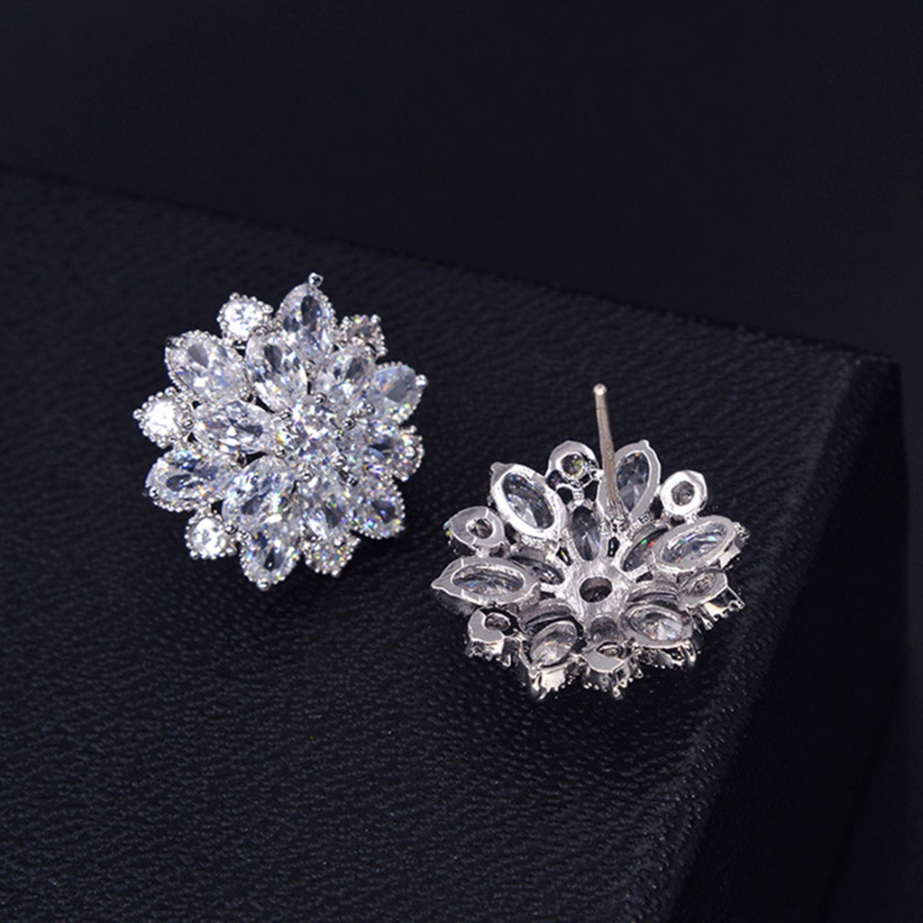 Bông tai đính đá zircon thiết kế thanh lịch cho cô dâu