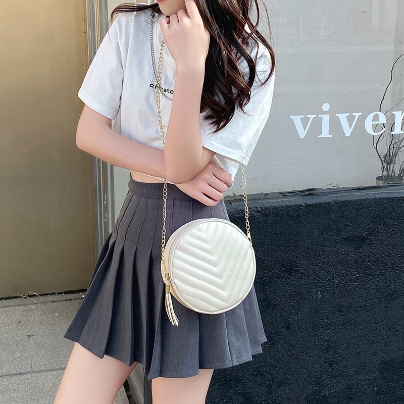 TÚI NỮ ĐEO CHÉO, ĐEO VAI, KẸP NÁCH KIỂU DÁNG HÌNH TRÒN PHỐI KẺ SỌC VÀ DÂY XÍCH SANG TRỌNG, CHẤT LIỆU DA CAO CẤP NEW-0049
