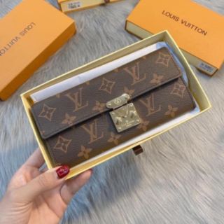 Ví khoa vuông LV full box có mã code