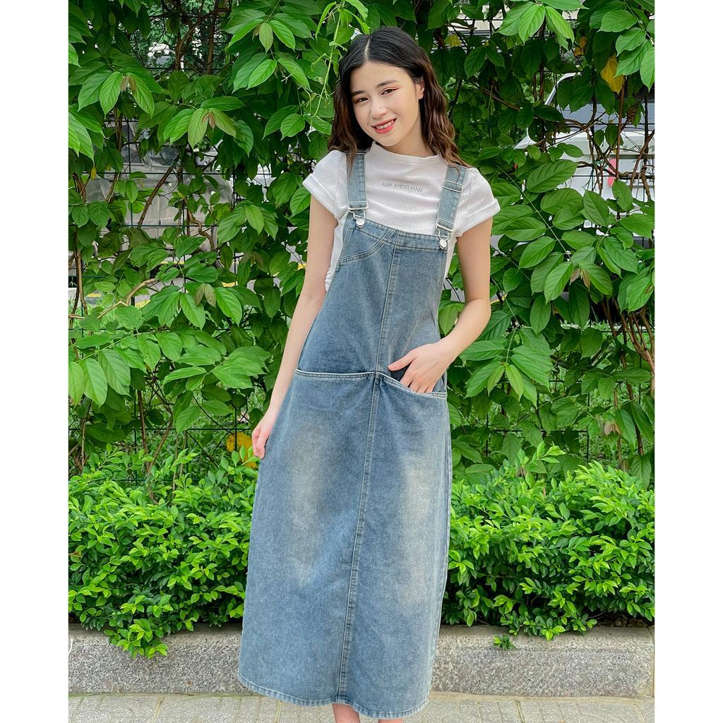 Váy yếm jean dài RETRO phai phủ vàng dáng suông, váy yếm dài jeans baggy đai xích trước túi chữ V Y4XS01 - JEANBOO