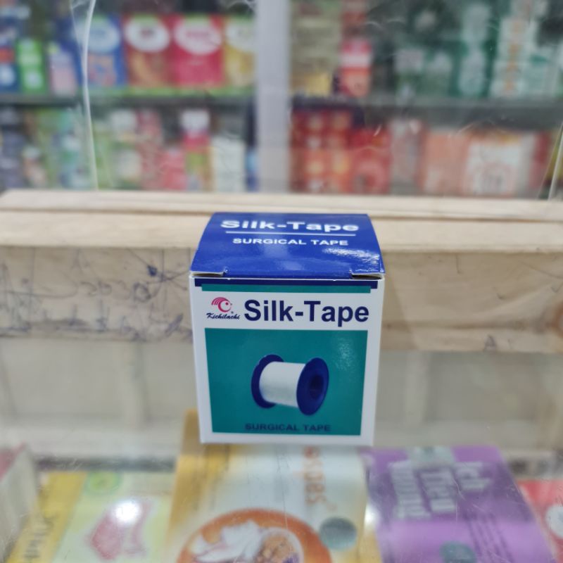 Băng dính, băng keo y tế Silk Tape ⚡ Tặng quà ⚡ Dùng băng bó vết thương