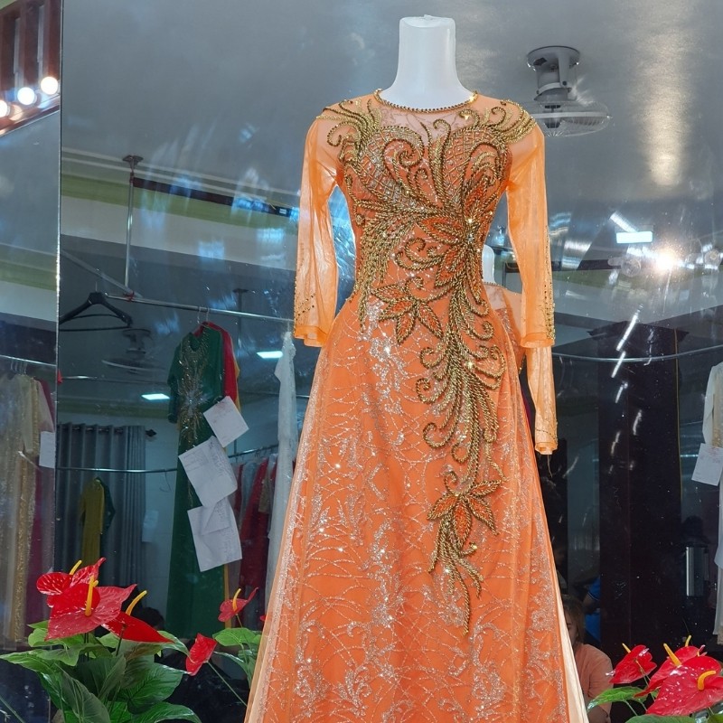 Áo Dài Cho Mẹ - Áo Dài Bà Sui Sang Trọng Trẻ Trung Màu Cam ADM01