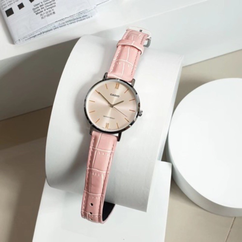 Đồng hồ nữ dây da Casio Anh Khuê LTP-VT01L-4BUDF