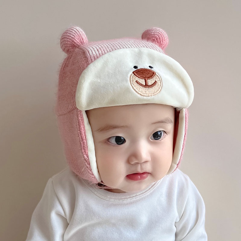 Mũ Tai Bèo Dày Dặn Thêu Họa Tiết Gấu Hoạt Hình Dễ Thương Giữ Ấm Mùa Thu Đông Cho Bé