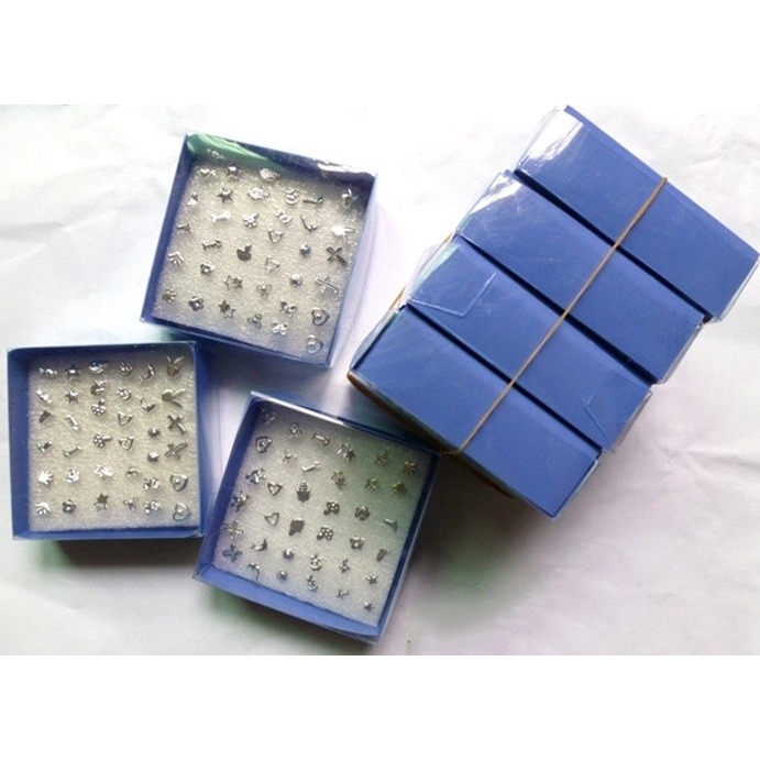 Hộp 24 Đôi Bông Tai Nhiều Hoạ Tiết Xinh Xắn