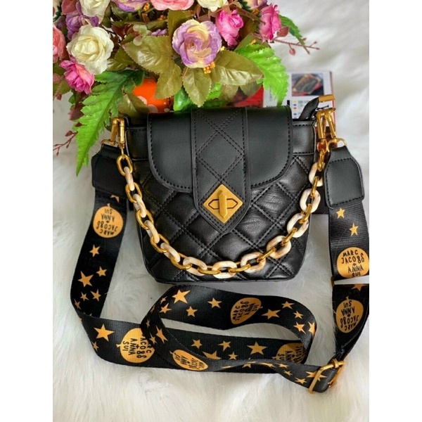 Túi Đeo Chéo/ Túi Dây đeo Hoạ Tiết/ Chanel/ Mã 00018/ Màu đen