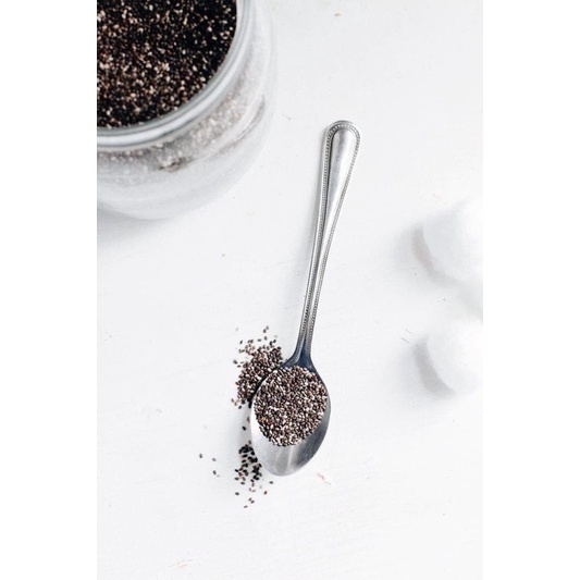 Hạt chia Úc 50g,hạt chia dùng để pha chế đồ uống ,salad,làm bánh,trang trí.