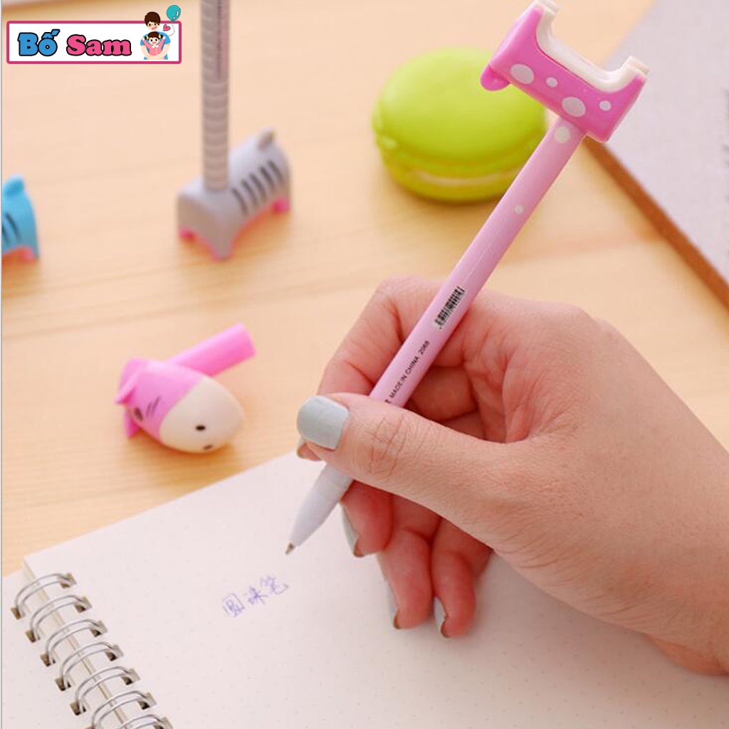 Bút viết hình hươu cao cổ có chân đáng yêu để bàn Shop Bố Sam