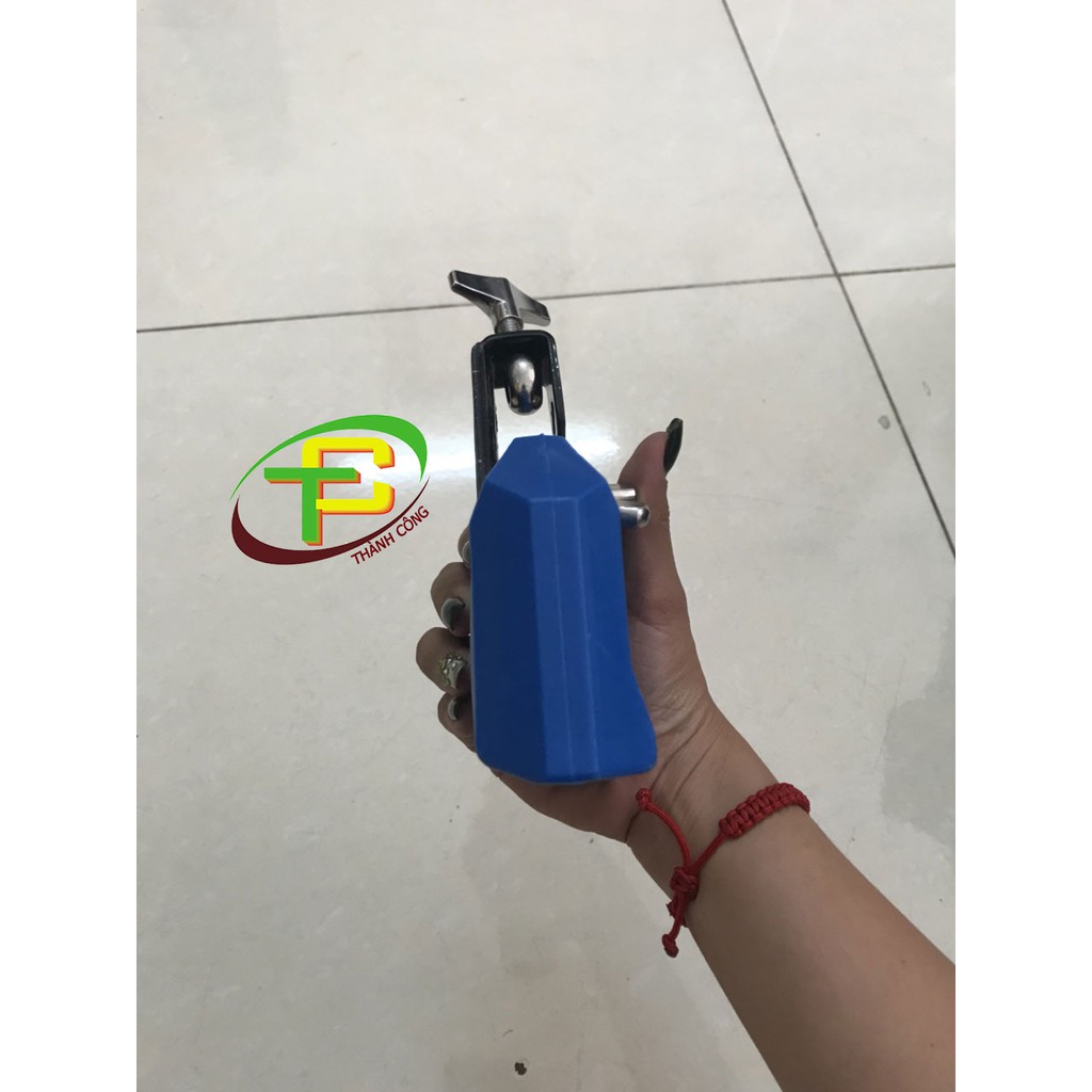 Chuông mỏ Đài Loan chơi trống jazz, hát chầu văn