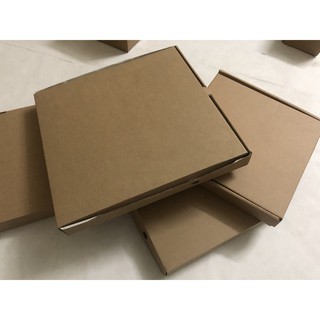 Hộp carton 24x24x4, số lượng: 95 cái