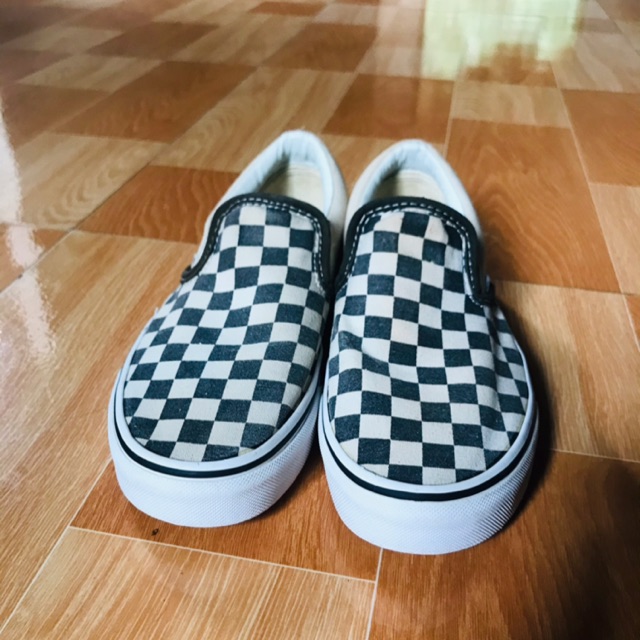 Giày Vans slip on checkerboard. Size 38.5. Cond 9