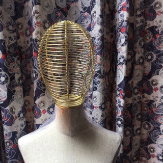 Đầu manocanh dạng lưới mạ vàng