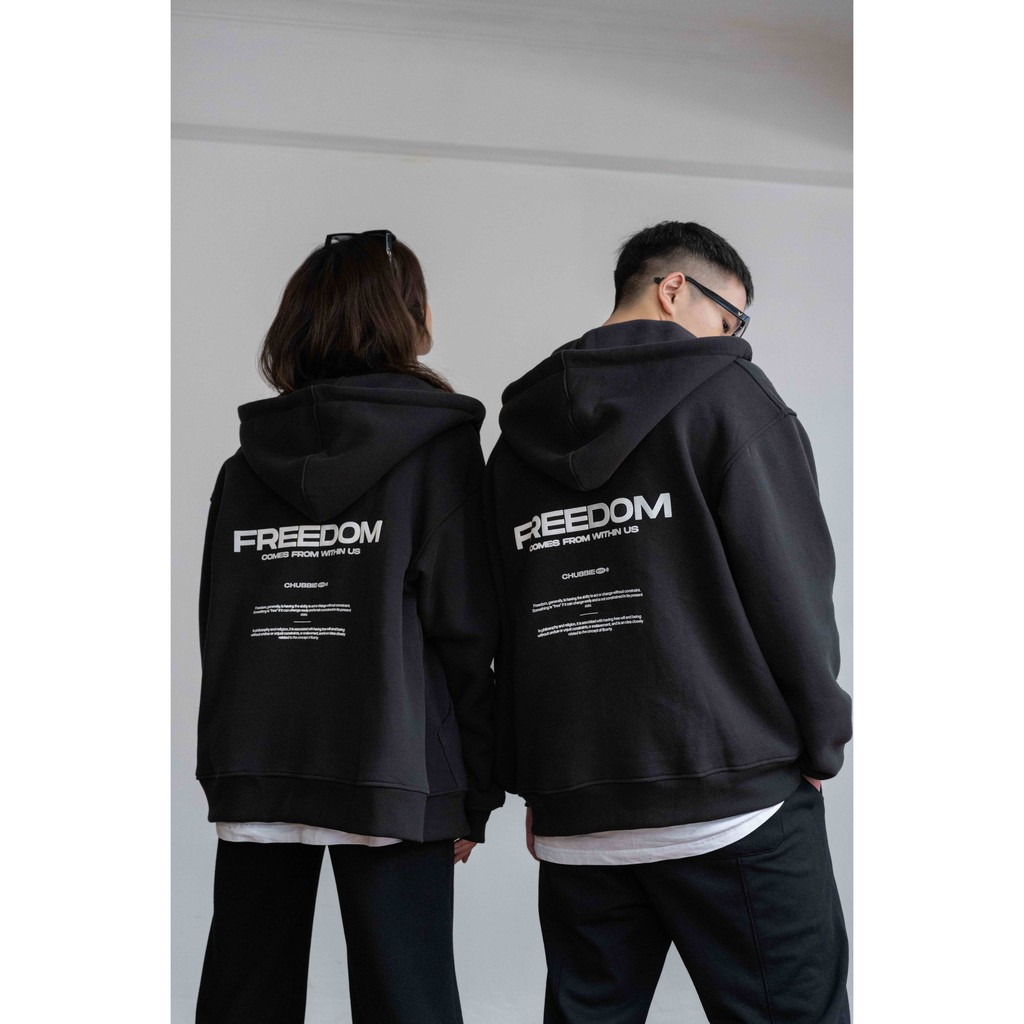 ÁO KHOÁC NÓN TRƠN IN CHỮ SAU LƯNG CHUBBIE một màu đen duy nhất - CHUBBIE FREEDOM HOODIE ZIP | BigBuy360 - bigbuy360.vn
