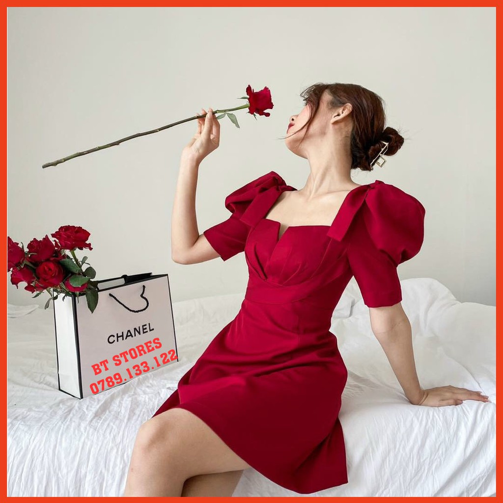 Đầm trắng, xẻ ngực, tay phồng, chất cotton mỹ Deri
