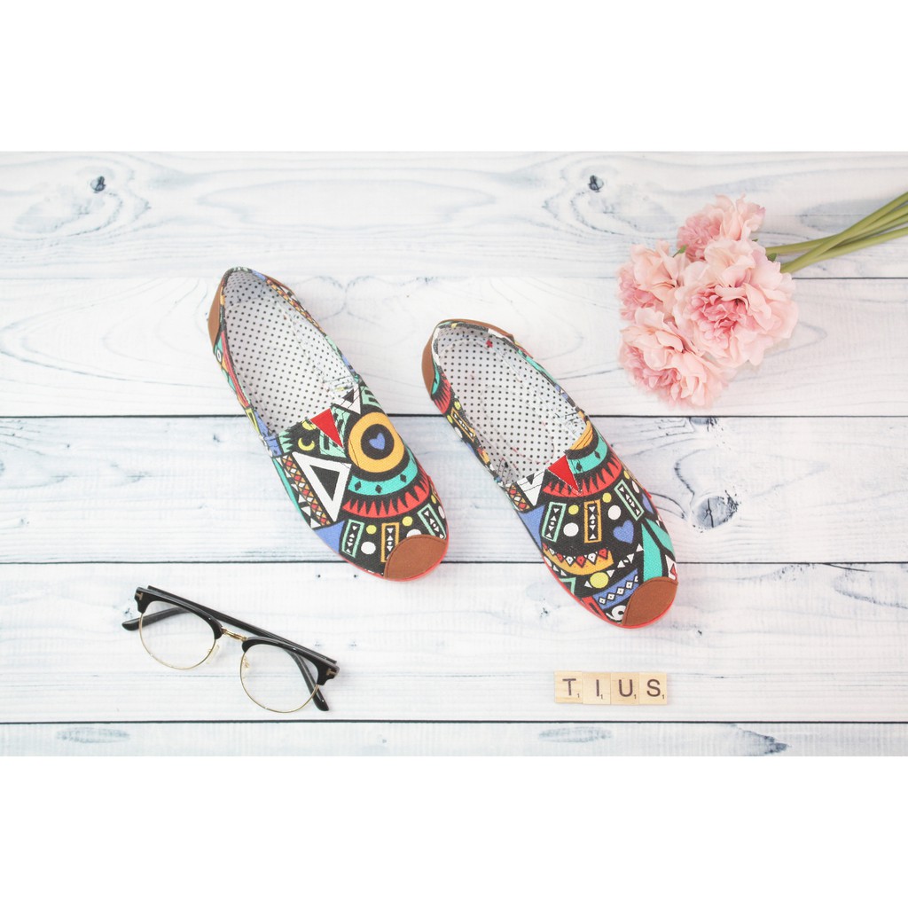 GIÀY SLIP ON NGŨ SẮC | BigBuy360 - bigbuy360.vn