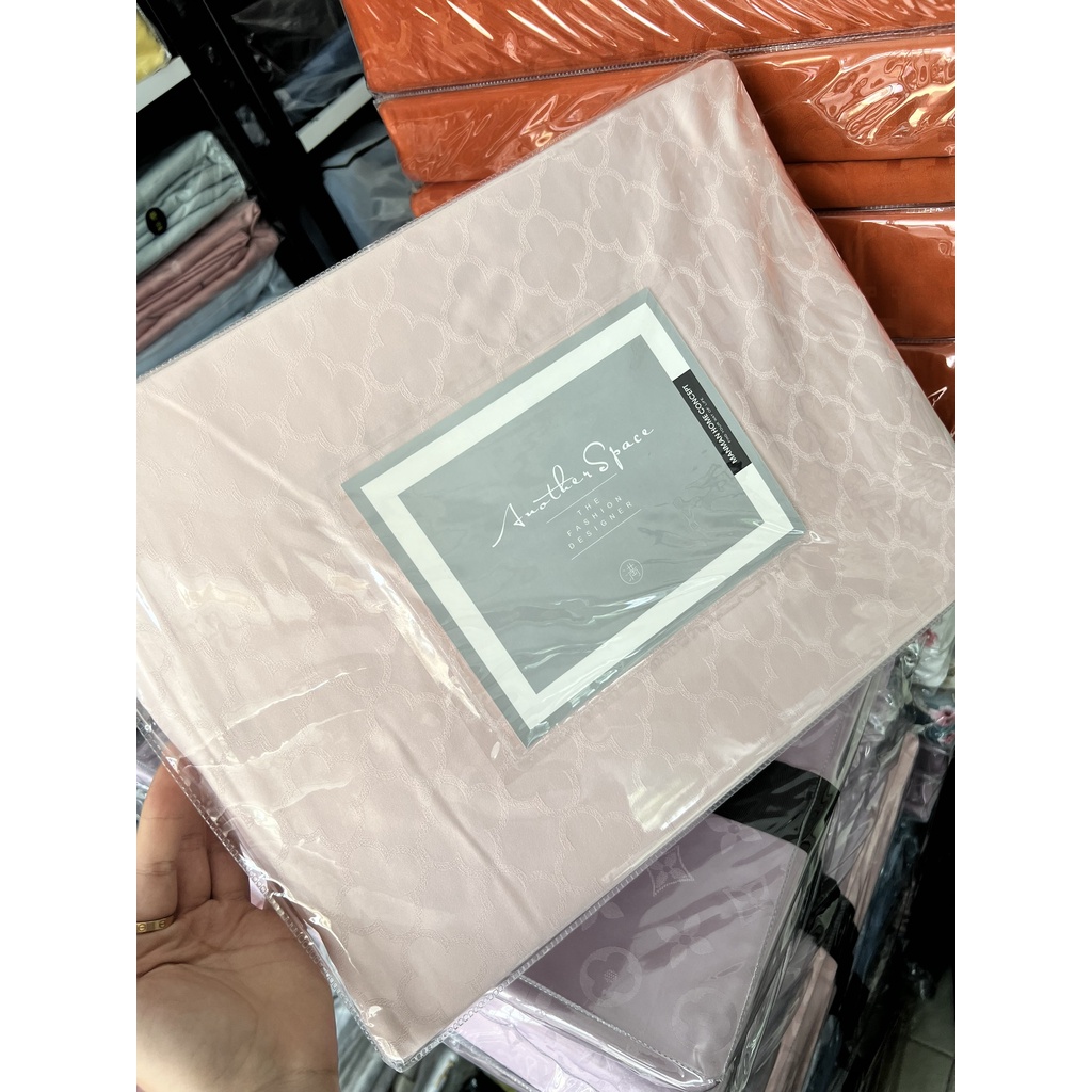 Bộ Chăn Ga lụa Vân Chìm Thượng Lưu, Sét 4 món chất siêu đẹp mát mềm - ảnh shop chụp
