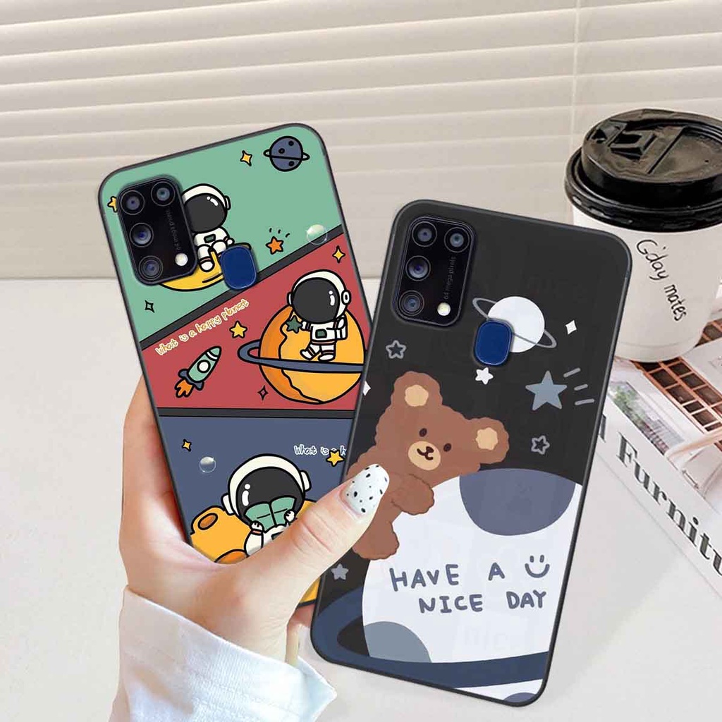 Ốp Samsung M31 in hình vũ trụ, phi hành gia bầu trời cute dễ thương