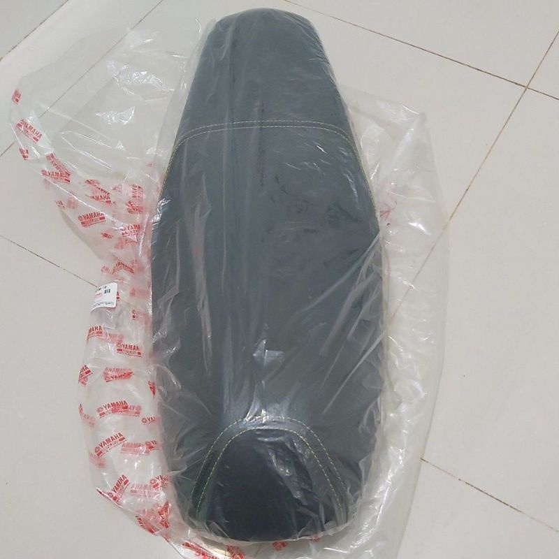 yên xe exciter 150 đen chỉ vàng