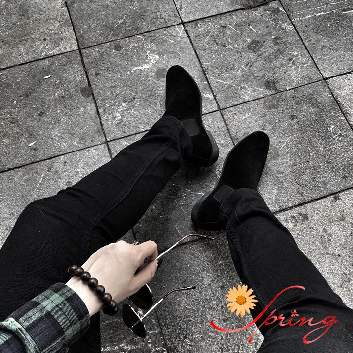 Giày chelsea boot da lộn màu đen đế cao su tăng chiều cao