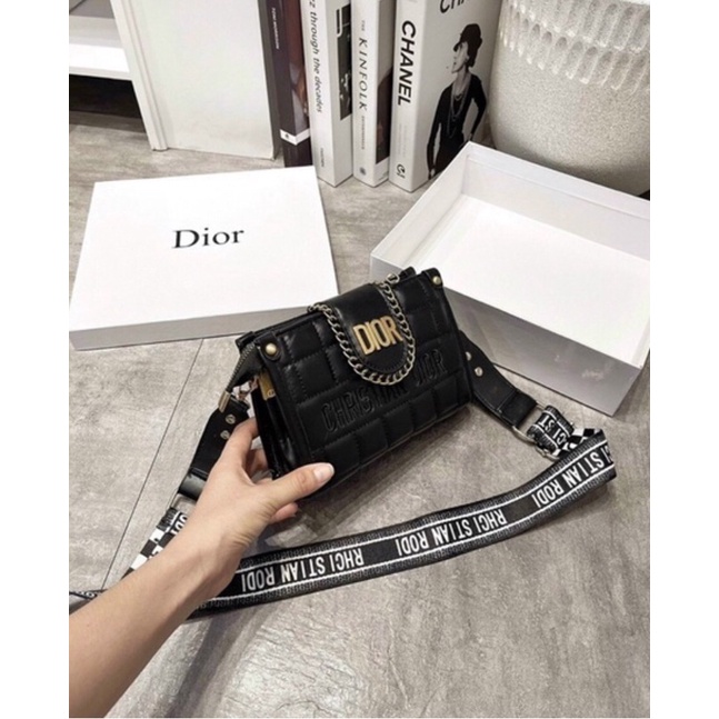 Túi đeo chéo dây bản to thổ Cẩm hot trend size 20 cm