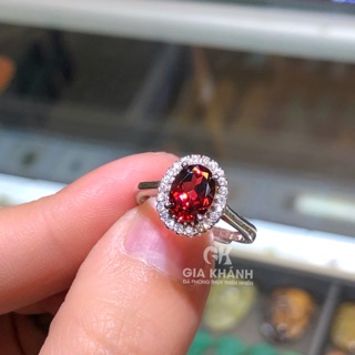 Nhẫn nữ Ngọc Hồng Lựu cực đẹp