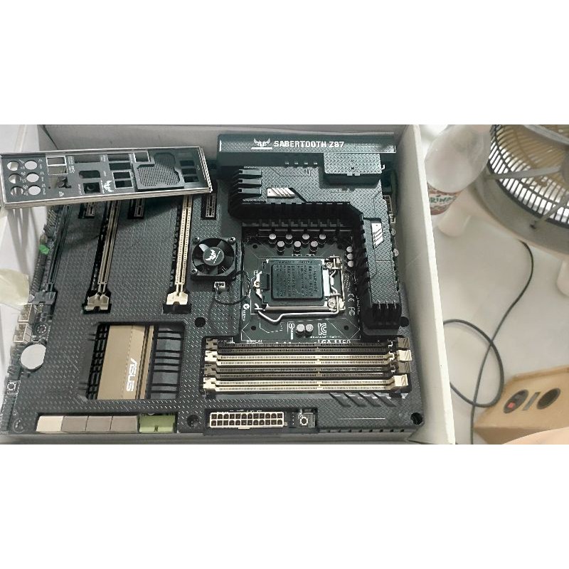 mainboard z97 sabertooth + i7 4770k + ram gskill 16gb bus 2133