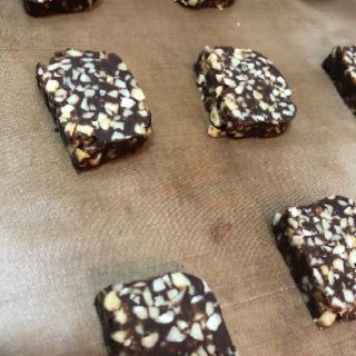 Bánh quy chocolate hạnh nhân