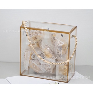 hộp mica đựng bánh