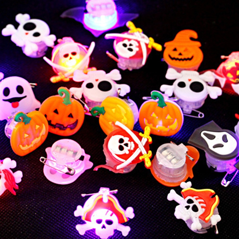 Ghim Cài Áo Hình Nhẫn Phát Sáng Trong Đêm Giáng Sinh / Halloween