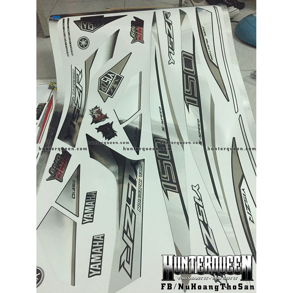 Tem Exciter 150. Tem Y15ZR đơn giản, đen bạc. Chất liệu candy. Chỉnh sửa theo yêu cầu. Sắc nét, bền màu, chống nước