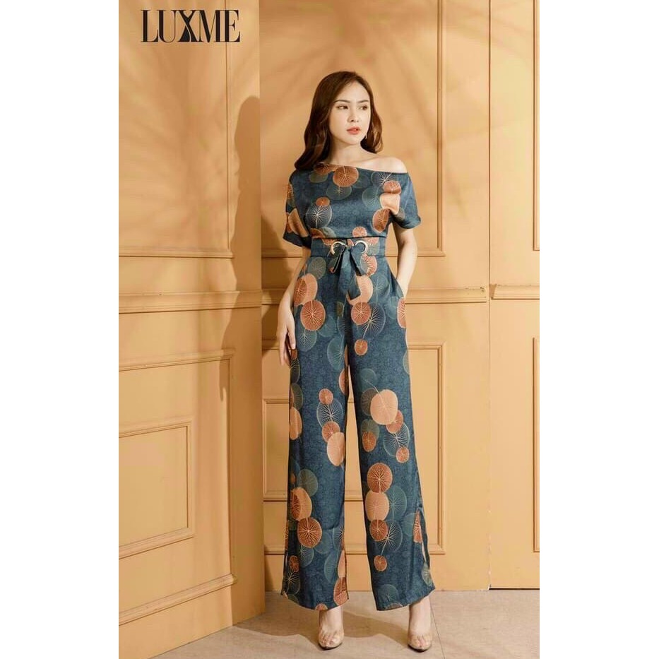 Jum ống rộng lệch vai họa tiết hoa lá thời trang