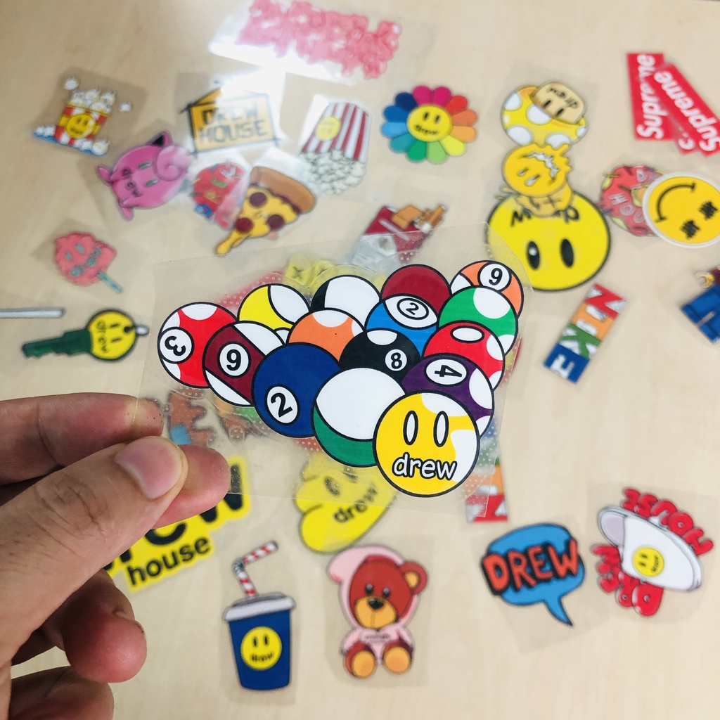 Hình ủi áo thun - ủi áo sơ mi tại nhà mẫu DrEW ĐẸP